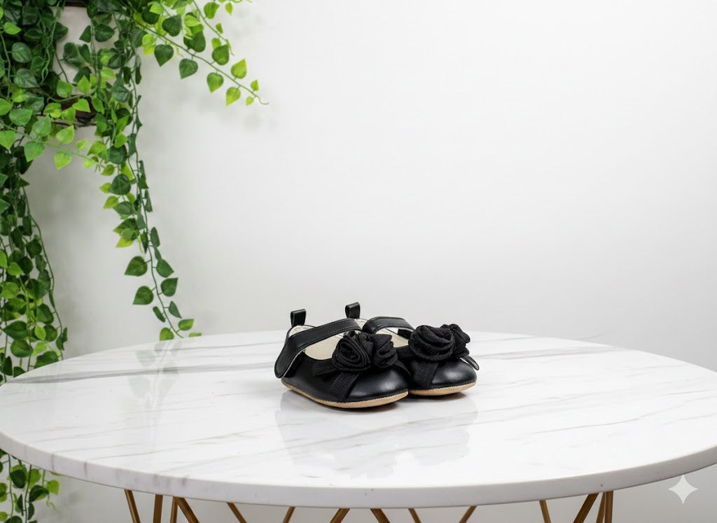 New Born - Girls Black Rose bow Shoes