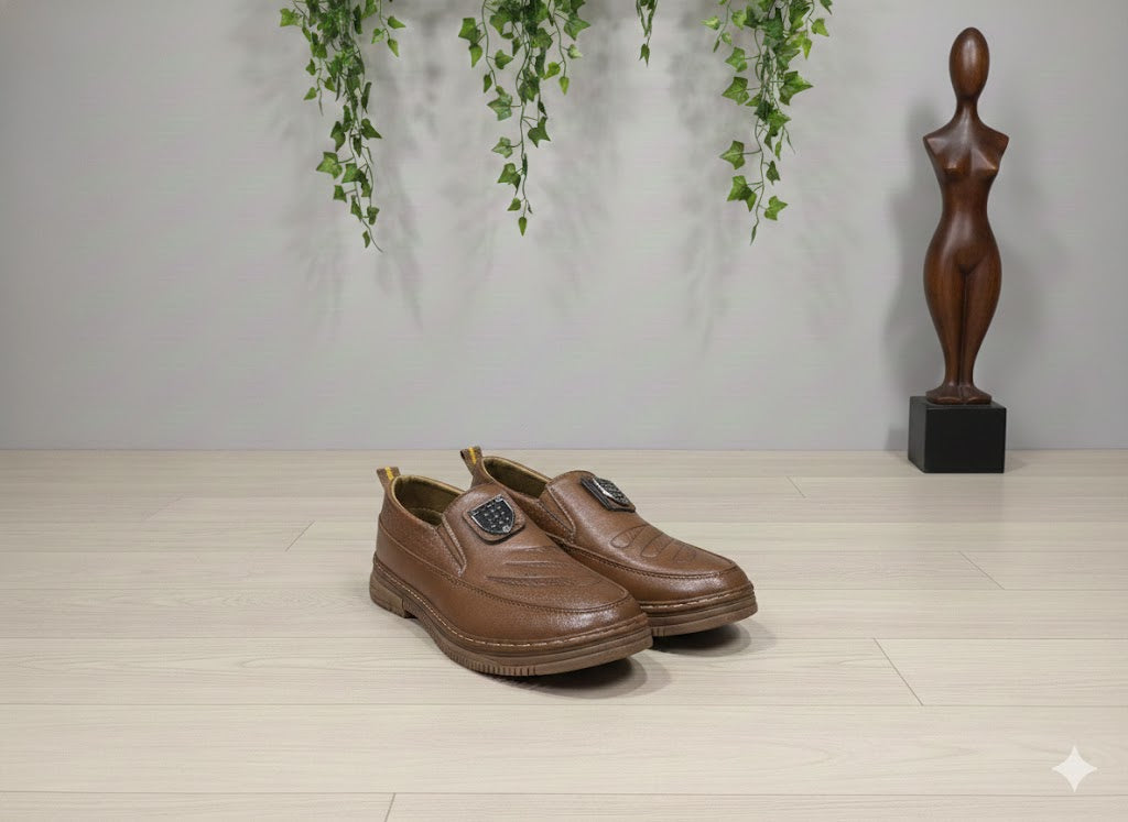 Kids Classic Leather Brown shoes
